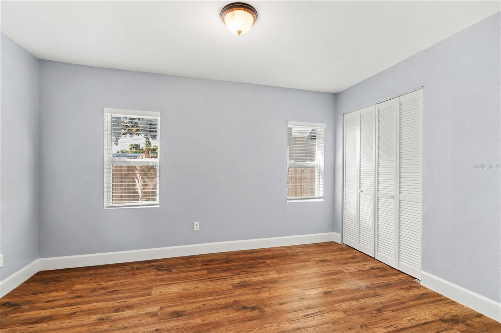 Image 18 of 24 For 2725 Columbus Drive