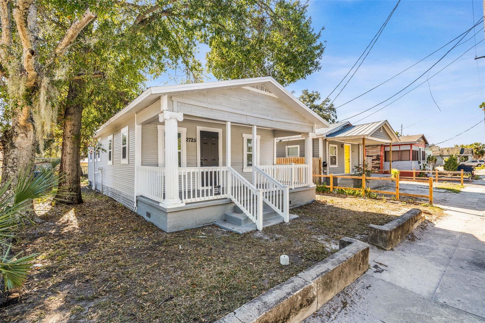 Image 4 of 24 For 2725 Columbus Drive