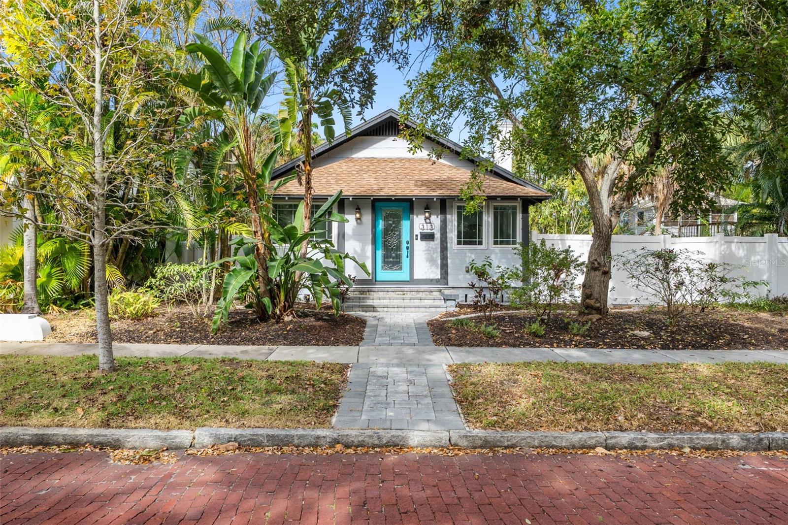 Image 11 of 44 For 313 23rd Avenue N