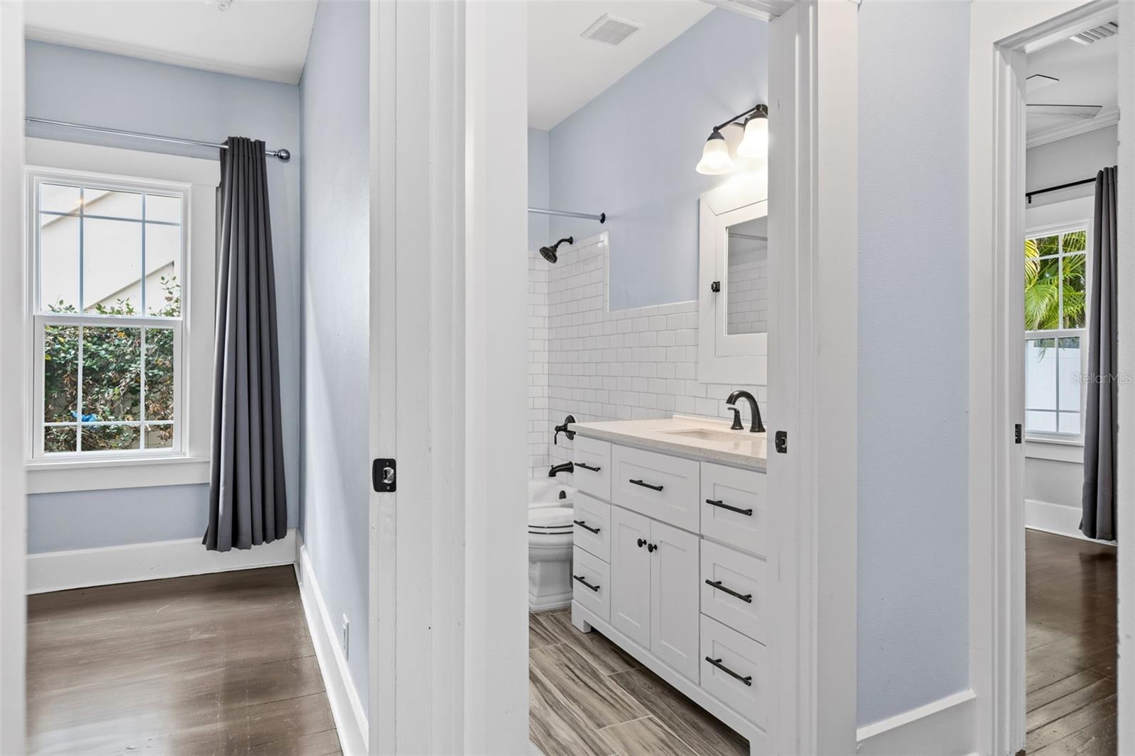 Image 22 of 44 For 313 23rd Avenue N