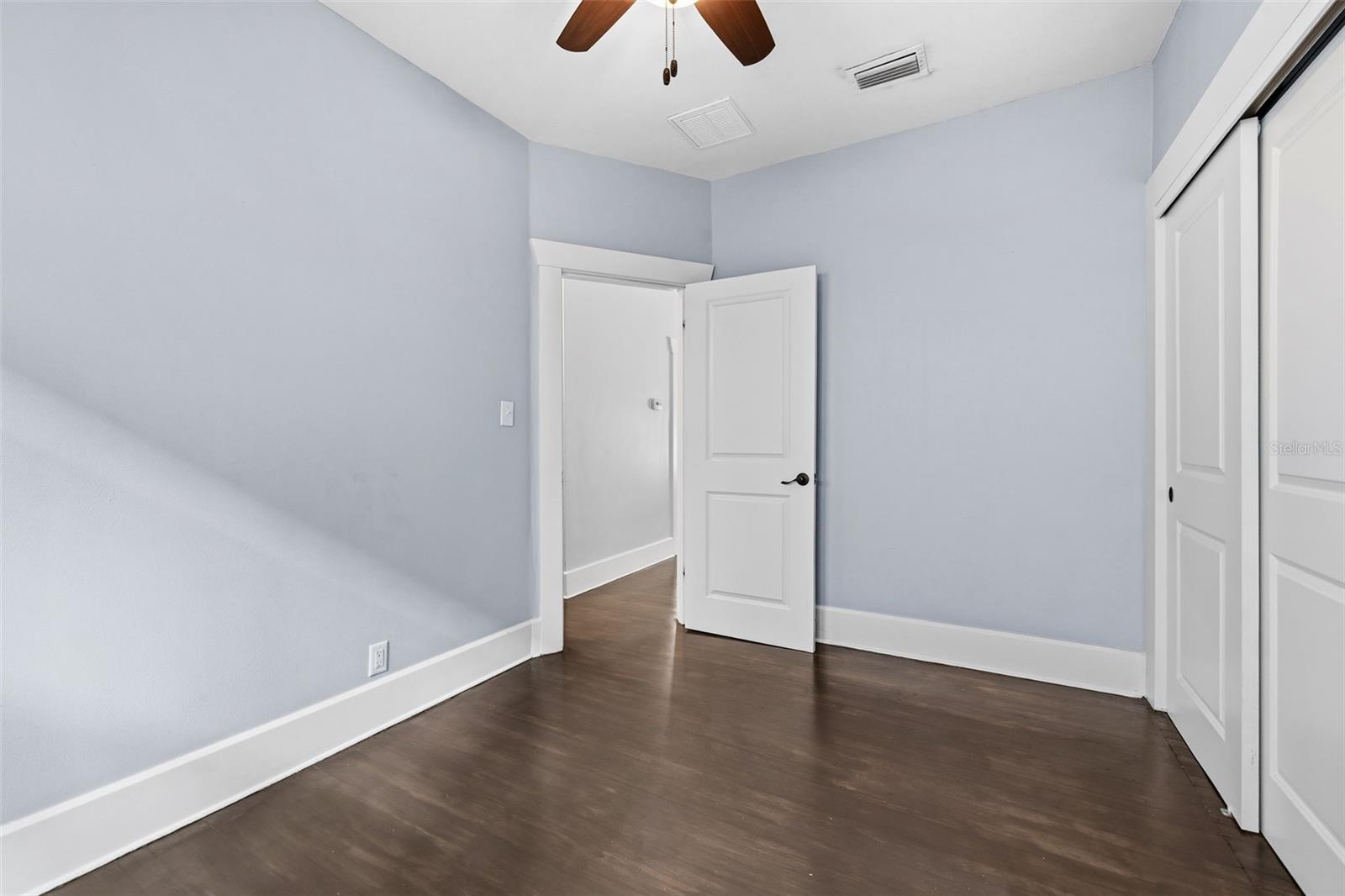 Image 23 of 44 For 313 23rd Avenue N