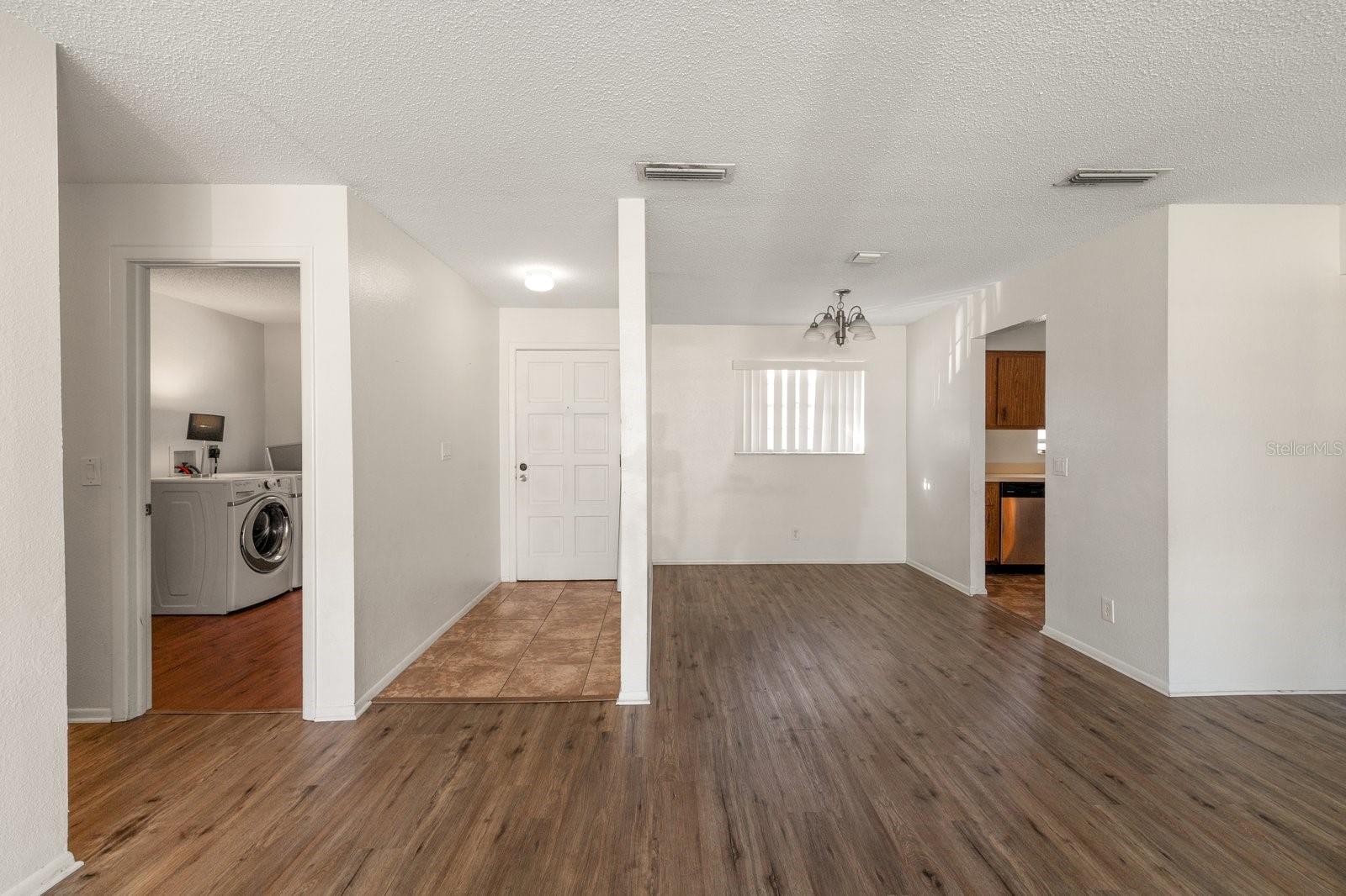 Image 14 of 25 For 200 Country Club Drive 906