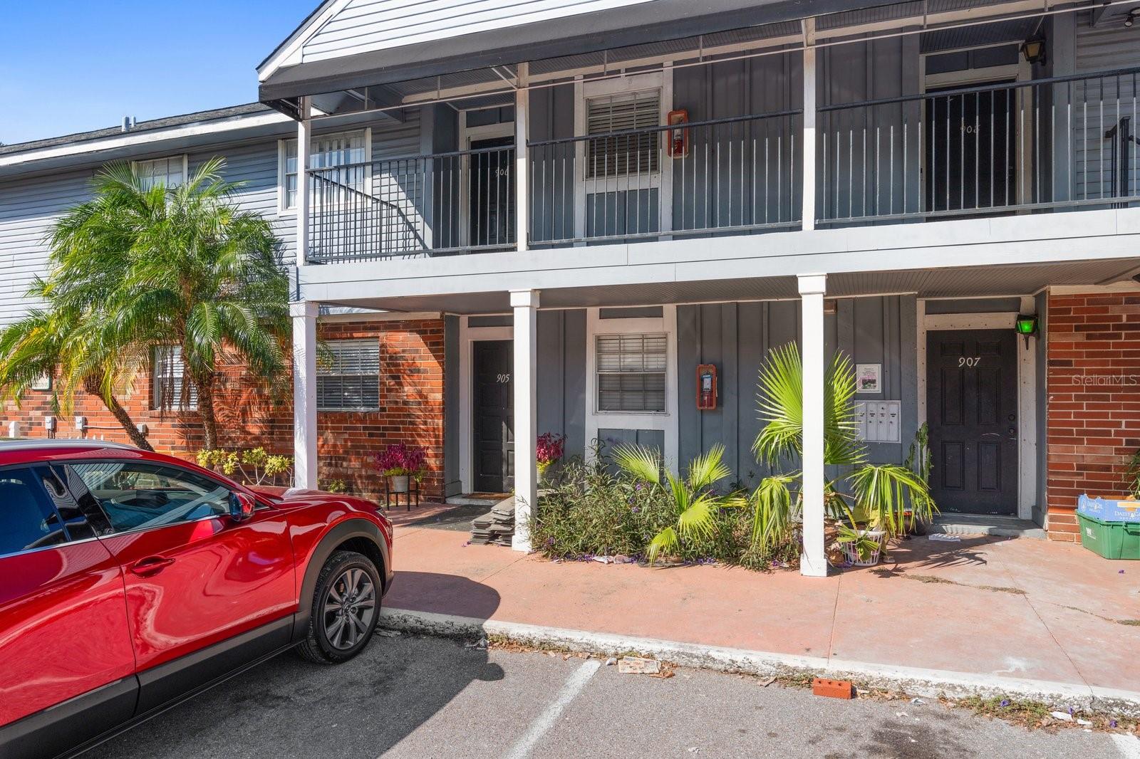 Image 2 of 25 For 200 Country Club Drive 906