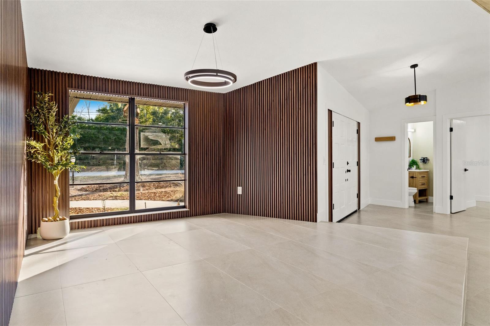 Image 16 of 87 For 8019 River Country Drive