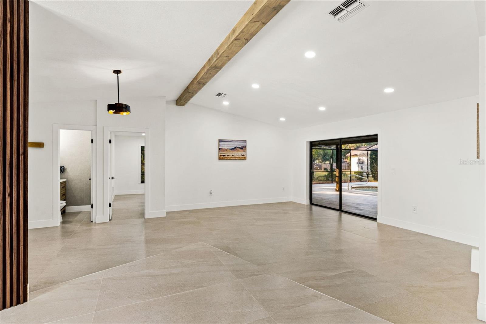 Image 18 of 87 For 8019 River Country Drive