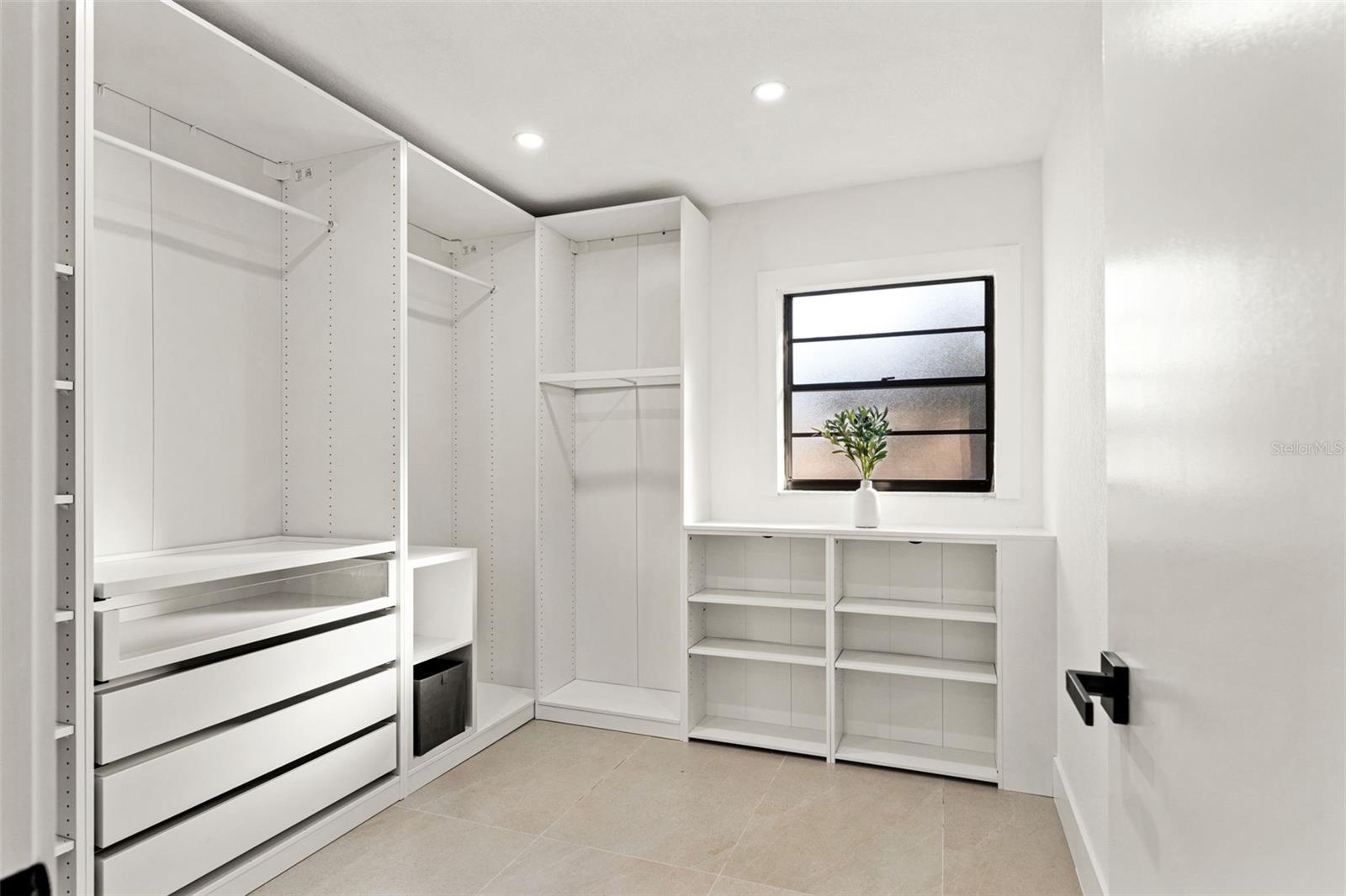 Image 23 of 87 For 8019 River Country Drive