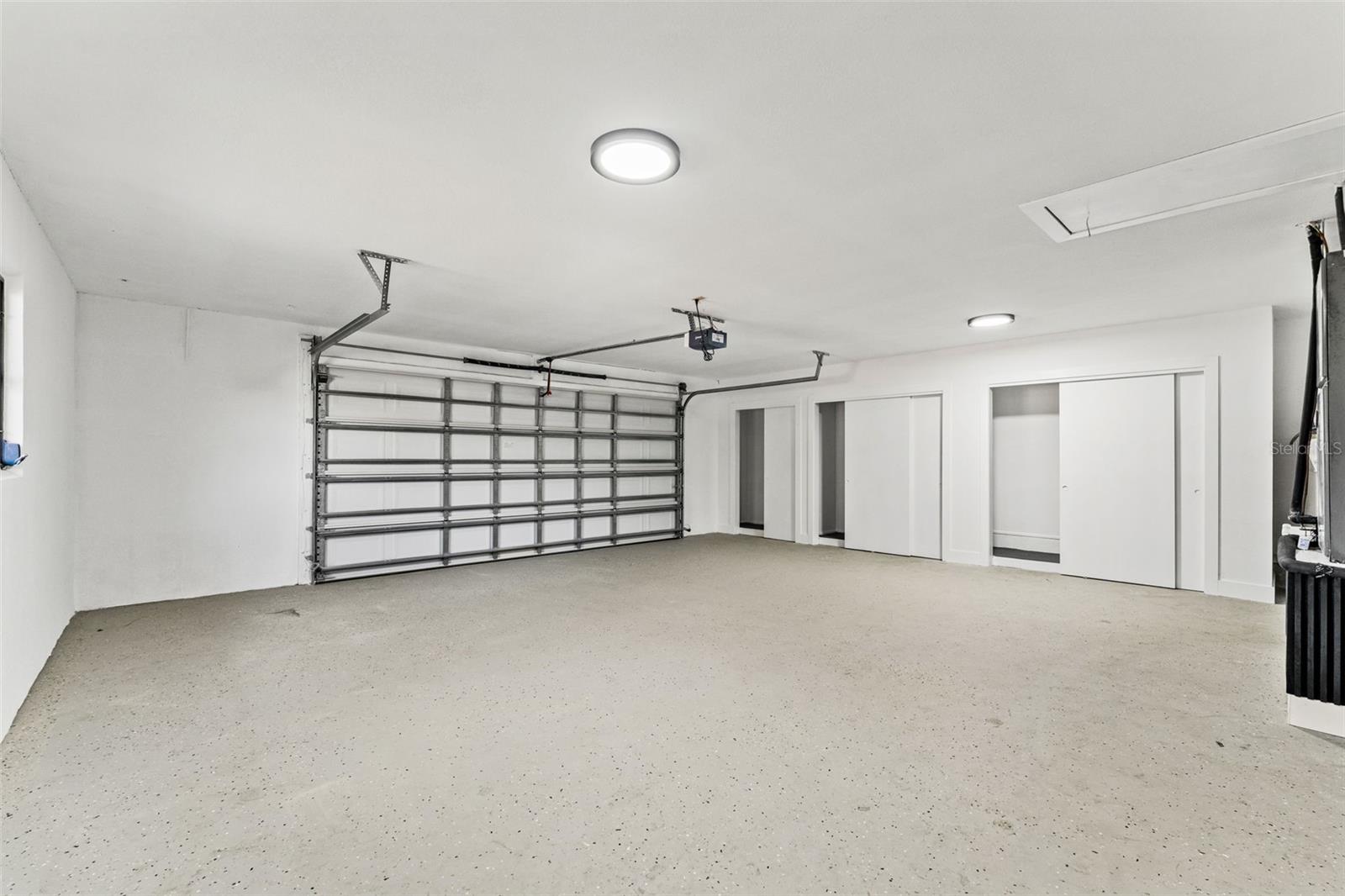 Image 38 of 87 For 8019 River Country Drive