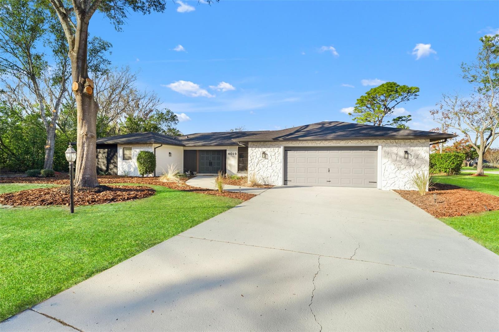 Image 5 of 87 For 8019 River Country Drive