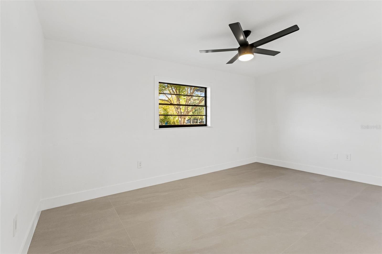 Image 54 of 87 For 8019 River Country Drive