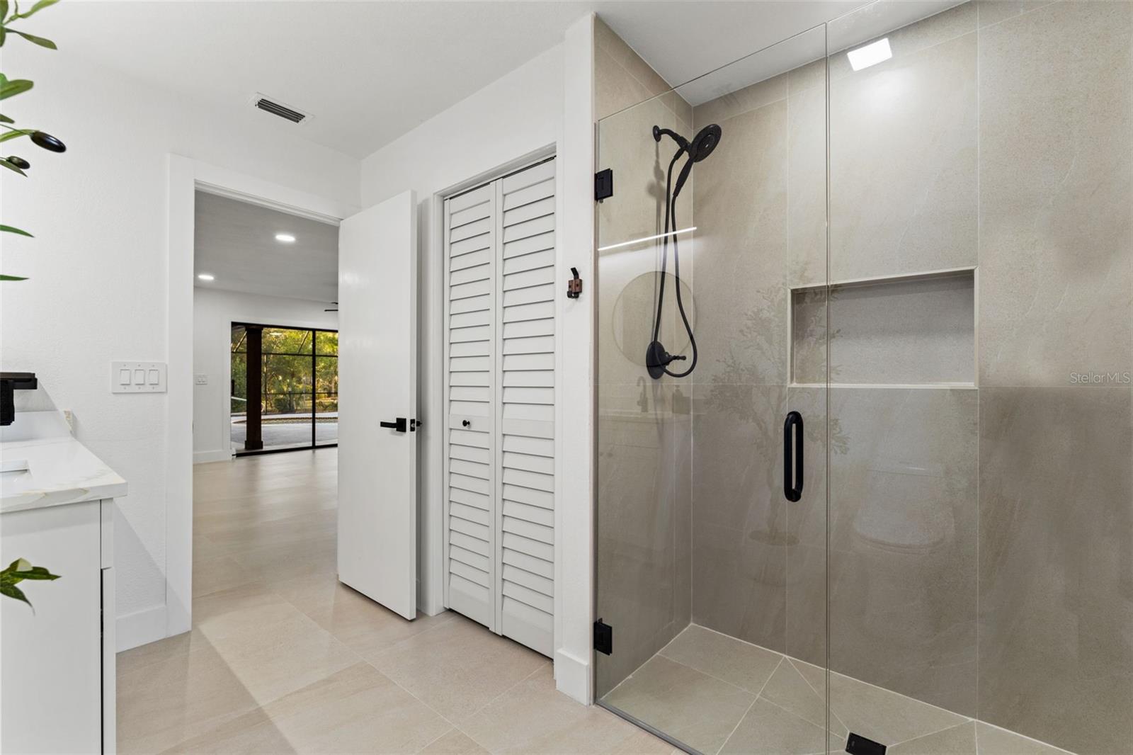 Image 60 of 87 For 8019 River Country Drive