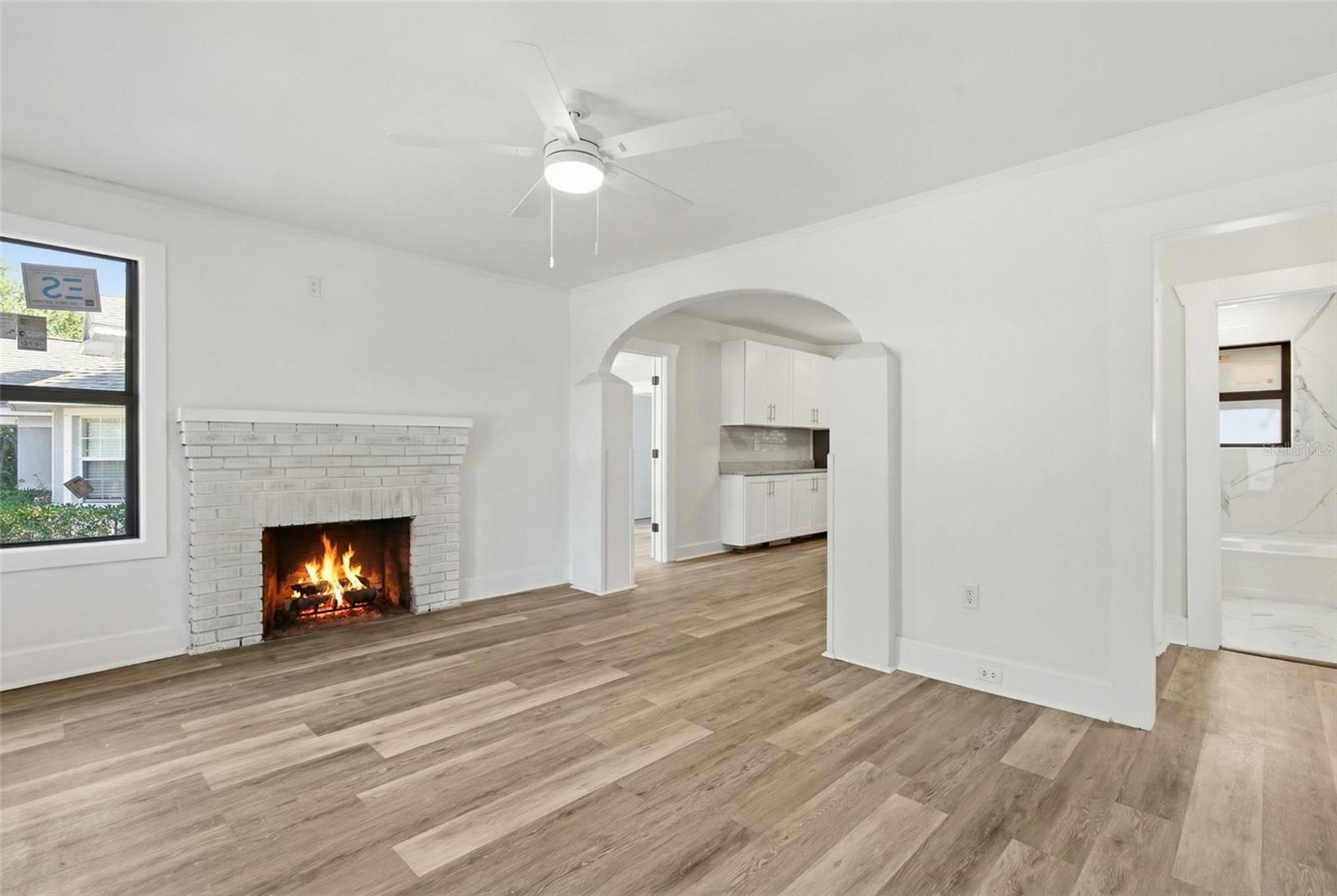 Image 5 of 26 For 1326 13th Avenue S