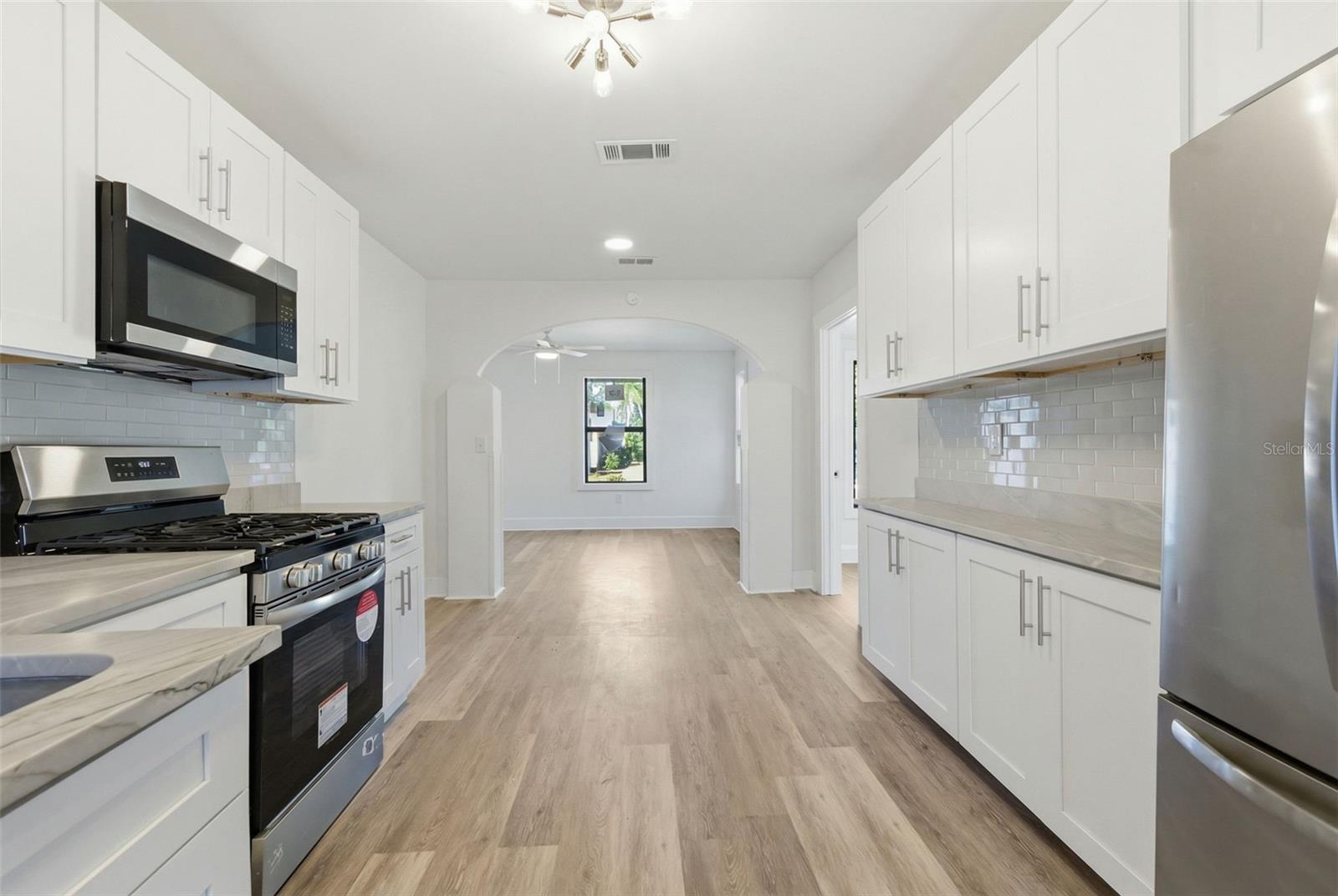 Image 9 of 26 For 1326 13th Avenue S