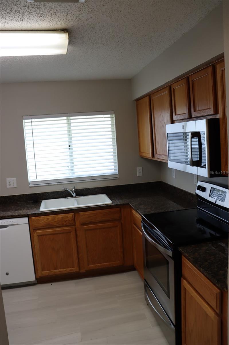 Image 3 of 10 For 6419 Chapel Pines Boulevard