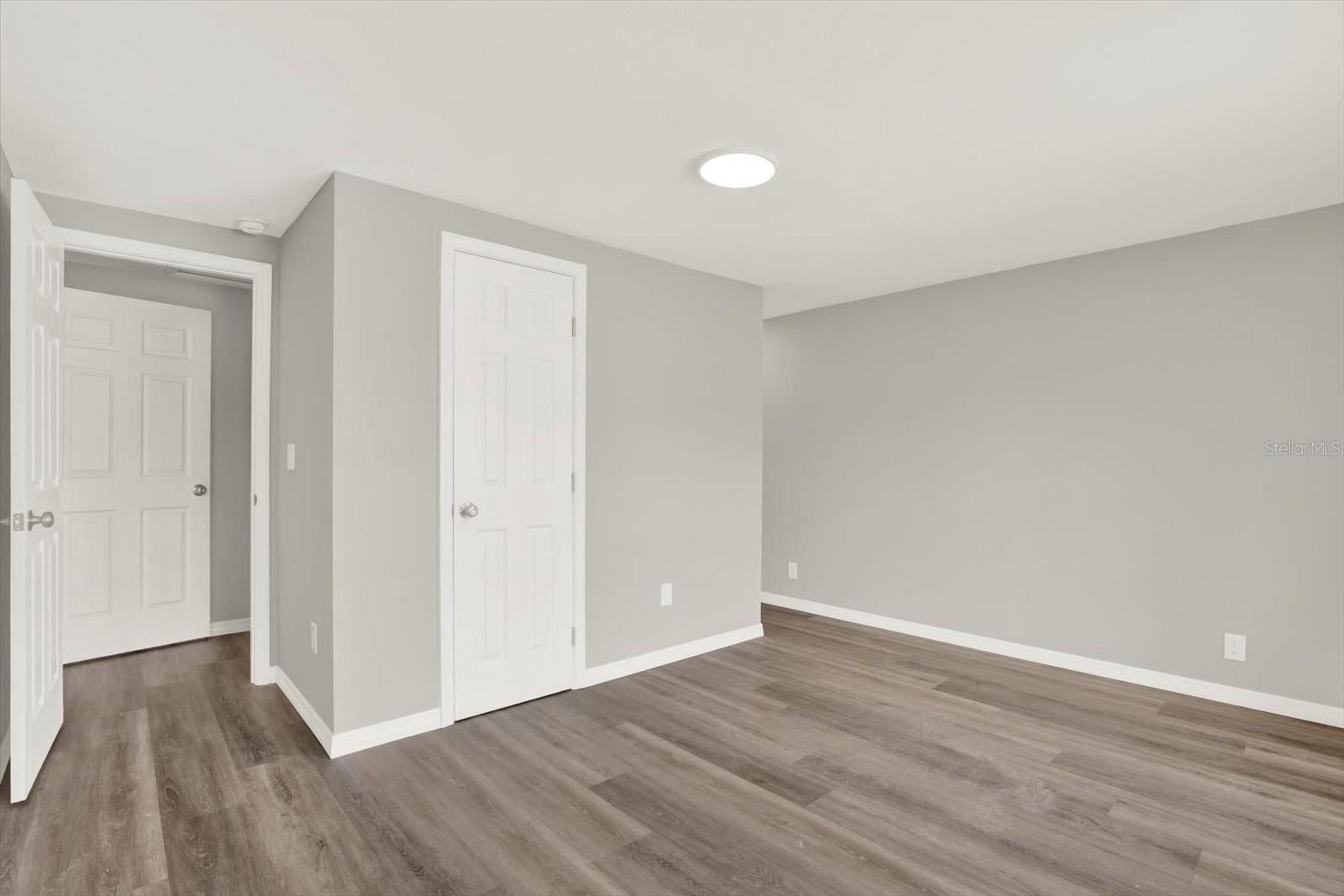 Image 14 of 33 For 12801 College Hill Drive