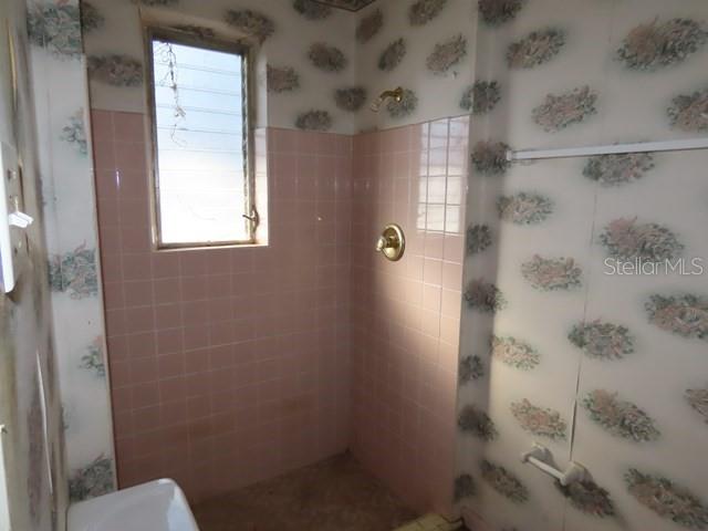 Image 25 of 35 For 9714 53rd Avenue N