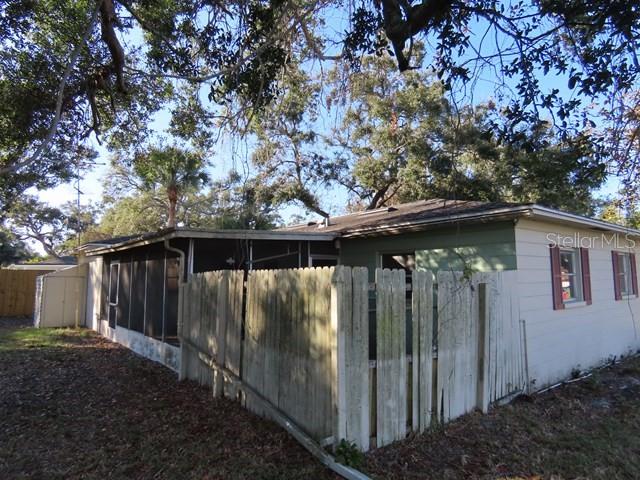 Image 6 of 35 For 9714 53rd Avenue N