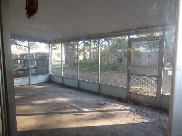 Image 7 of 35 For 9714 53rd Avenue N