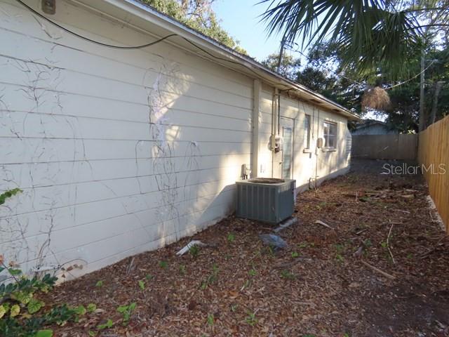 Image 9 of 35 For 9714 53rd Avenue N