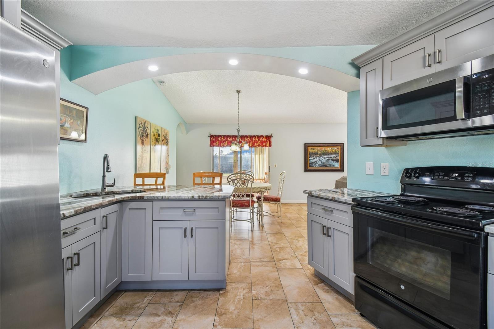 Listing photo id 12 for 13170 Pirate Lane