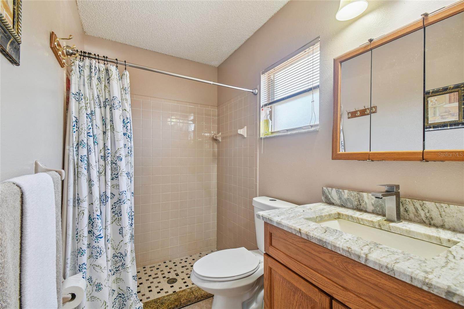 Listing photo id 36 for 13170 Pirate Lane