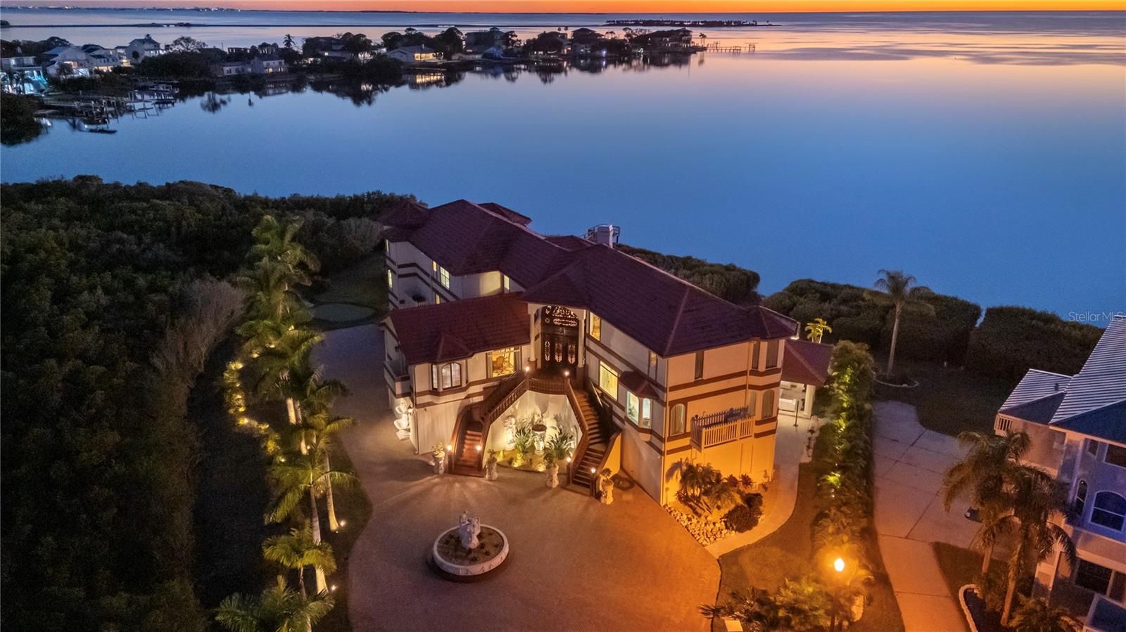 Image 4 of 100 For 2115 Alexis Court