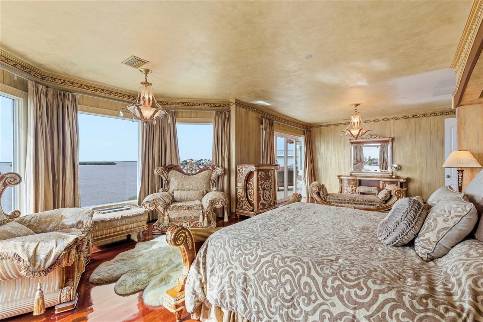 Image 42 of 100 For 2115 Alexis Court