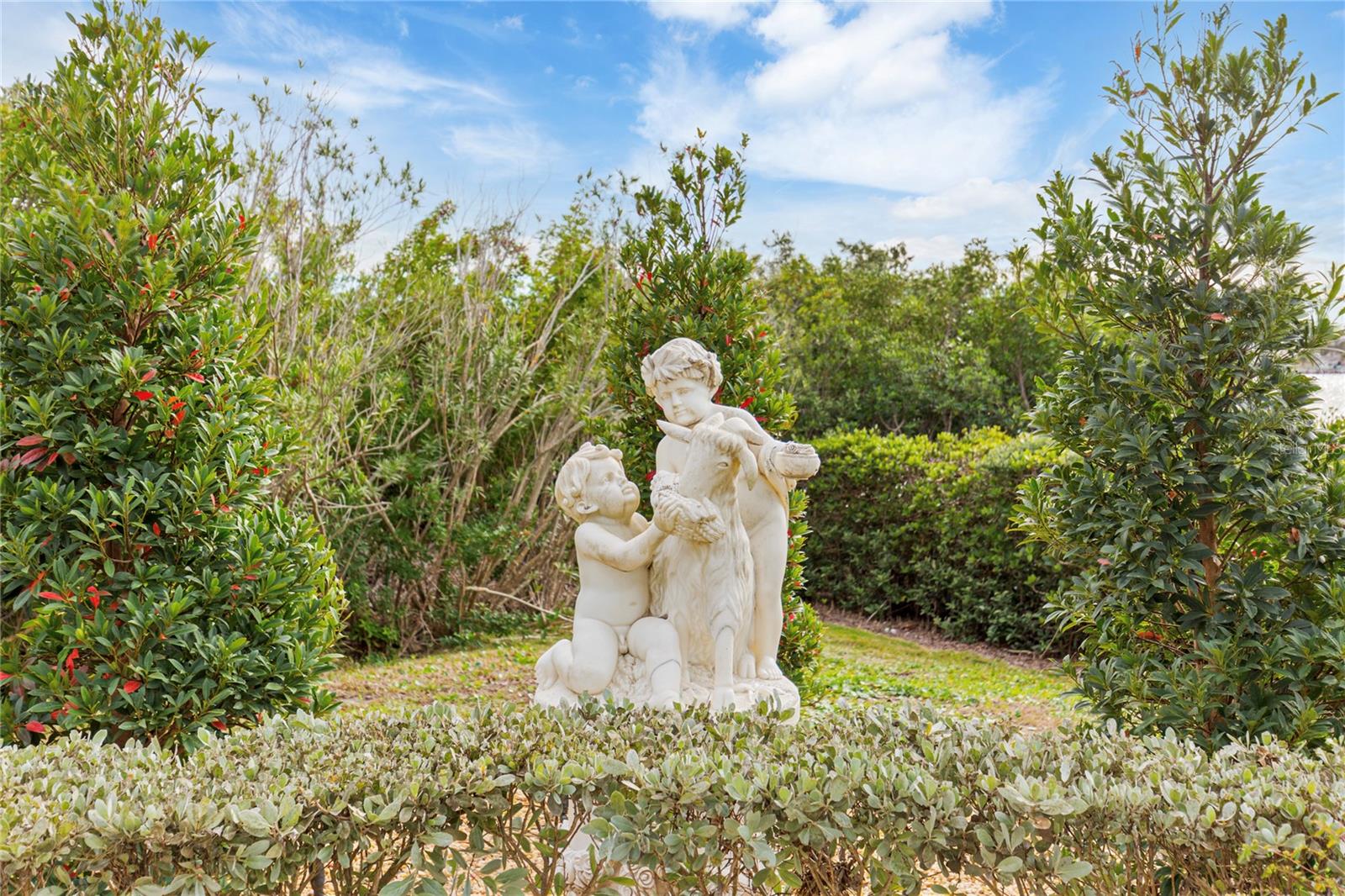 Image 60 of 100 For 2115 Alexis Court