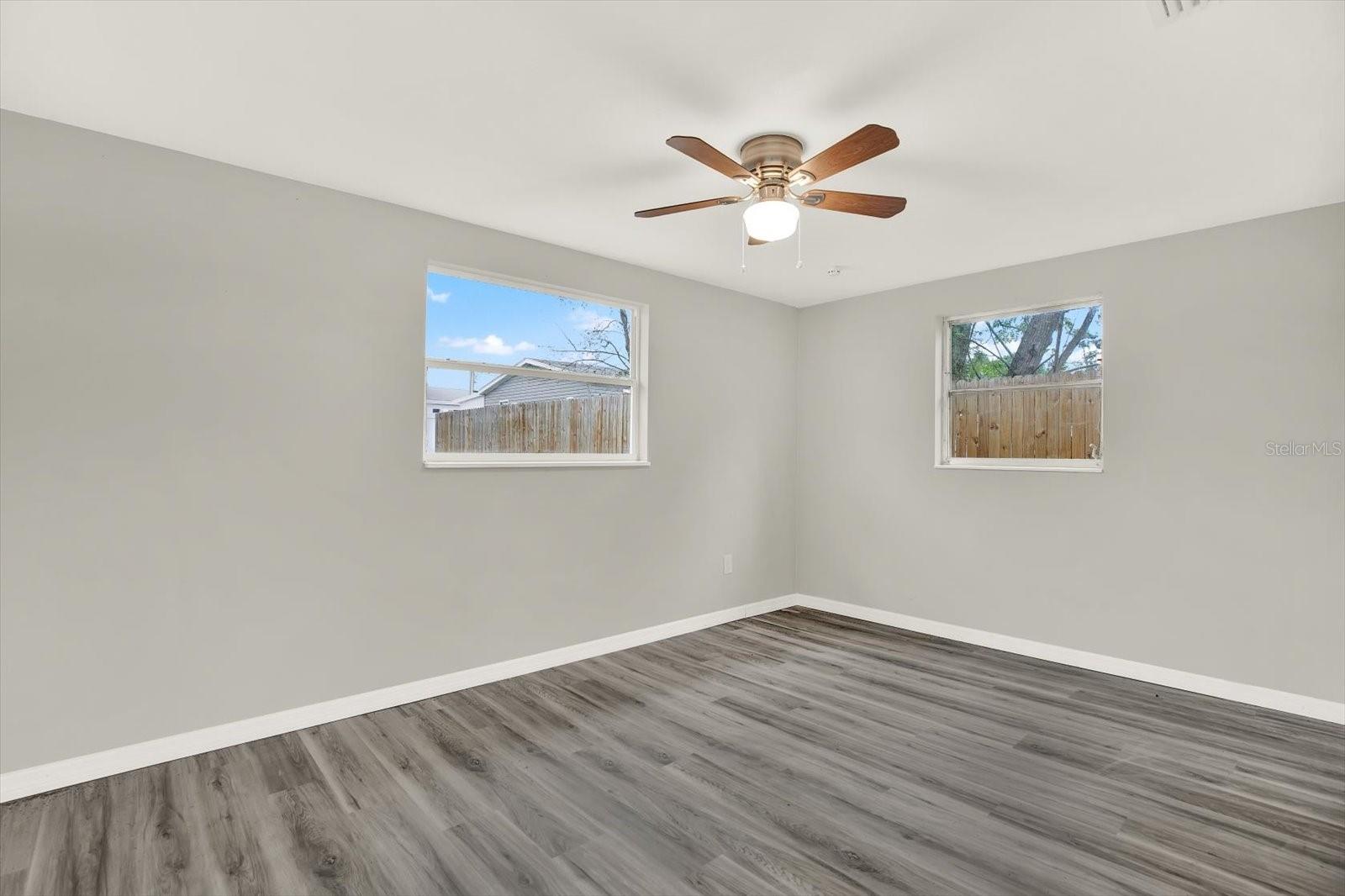 Image 12 of 32 For 5038 Galaxy Drive