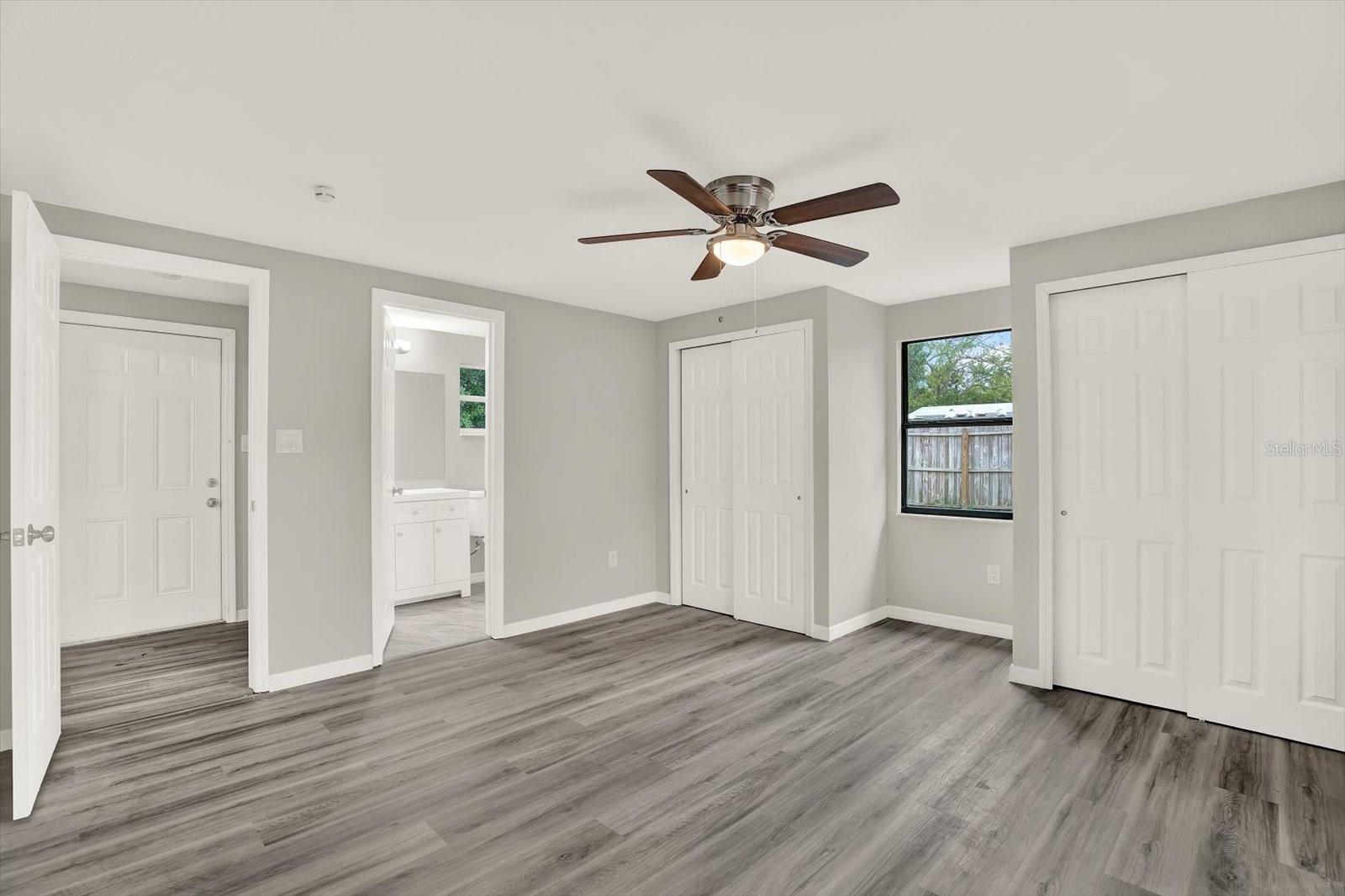 Image 18 of 32 For 5038 Galaxy Drive