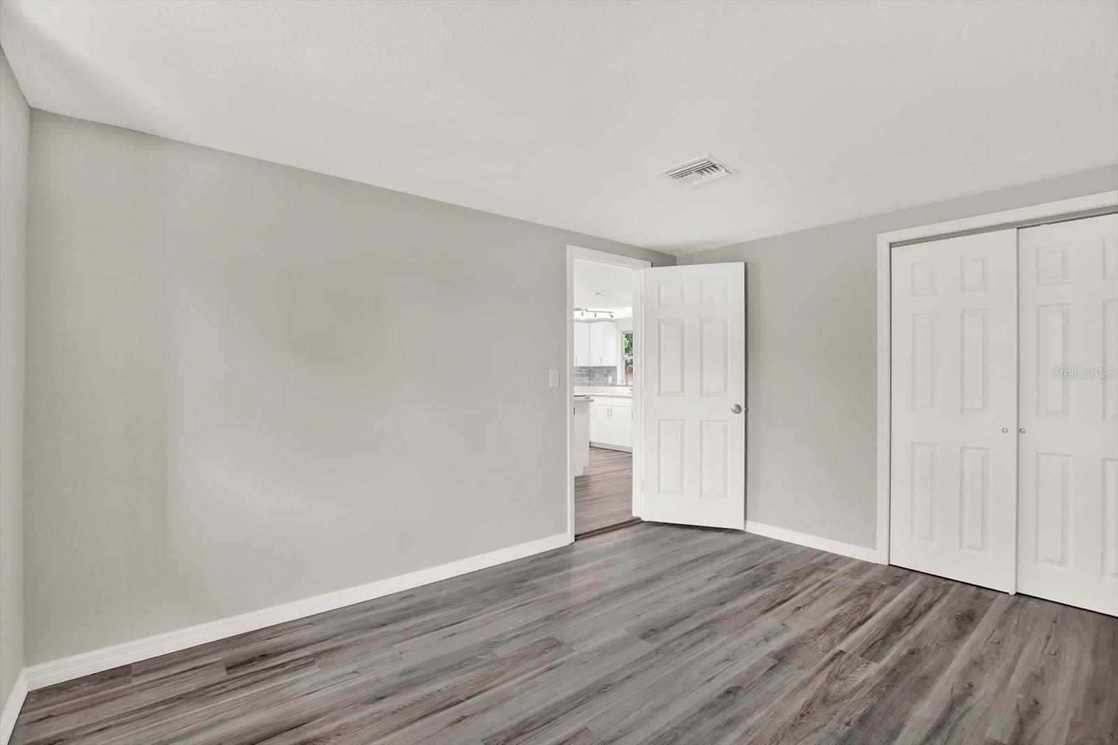 Image 22 of 32 For 5038 Galaxy Drive