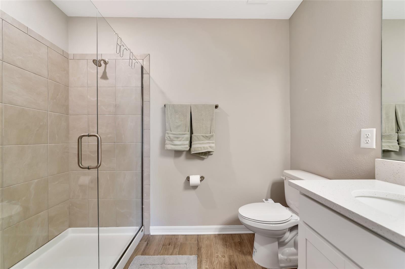 Image 24 of 44 For 5307 Senza Trail