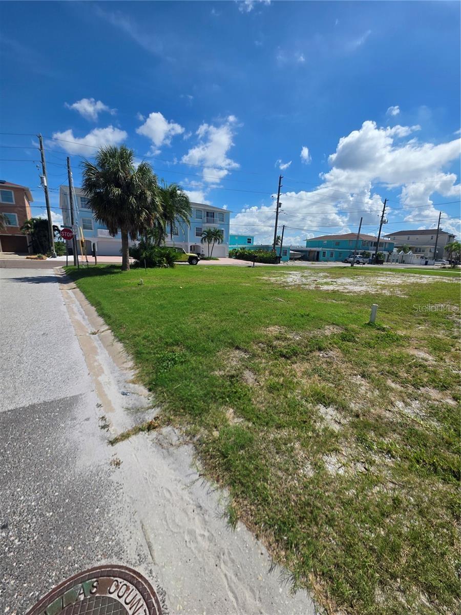 Image 7 of 7 For 14268 Bayshore Drive