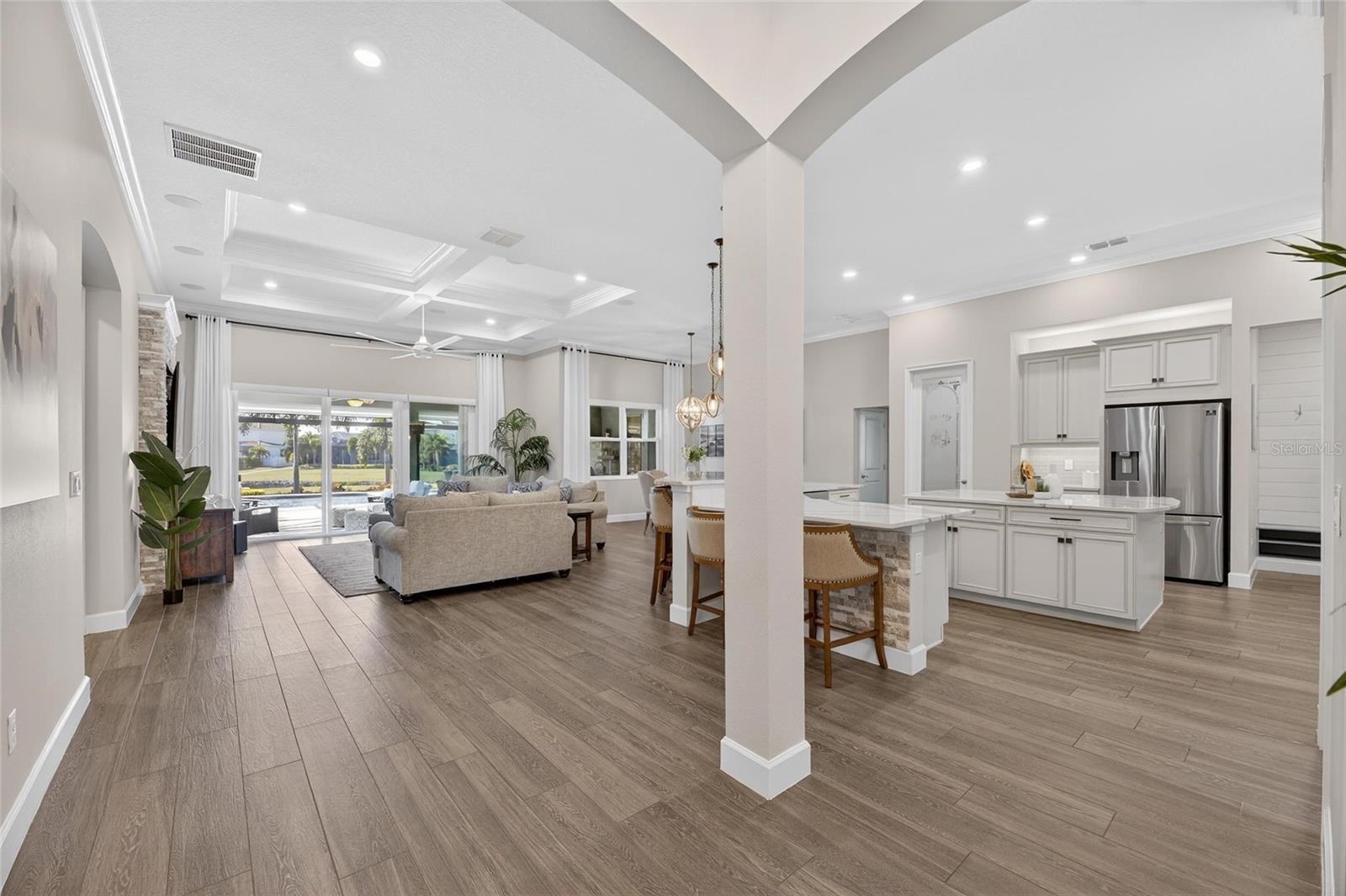 Listing photo id 16 for 851 Manns Harbor Drive