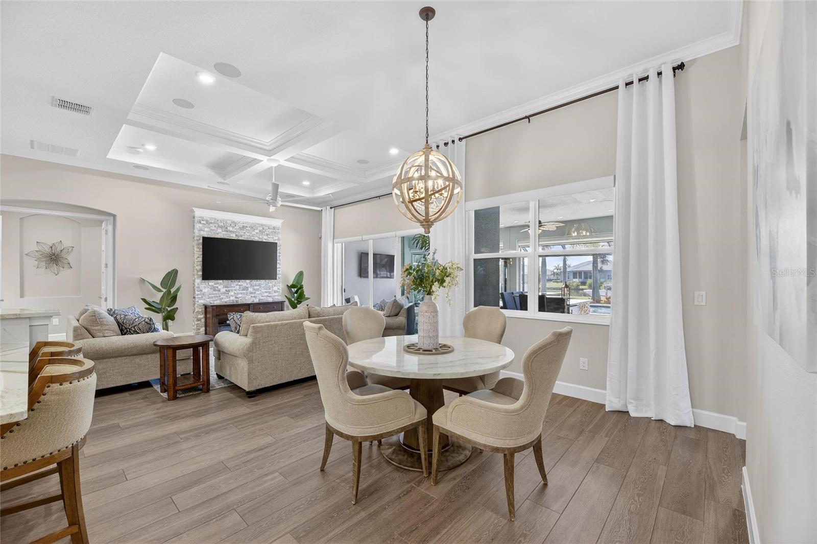 Listing photo id 24 for 851 Manns Harbor Drive