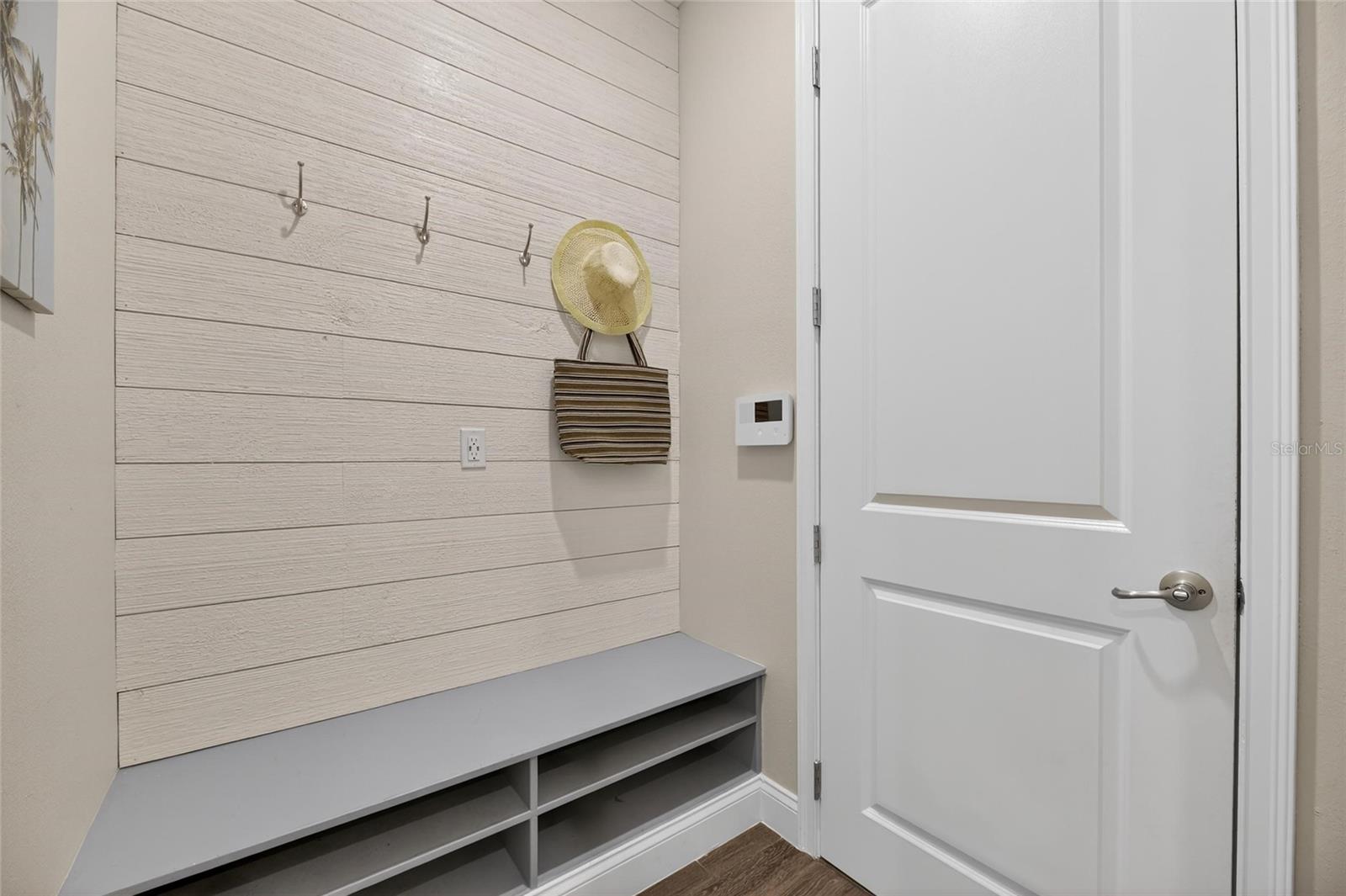 Listing photo id 36 for 851 Manns Harbor Drive