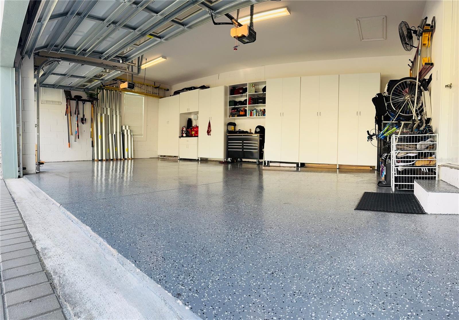 Listing photo id 37 for 851 Manns Harbor Drive