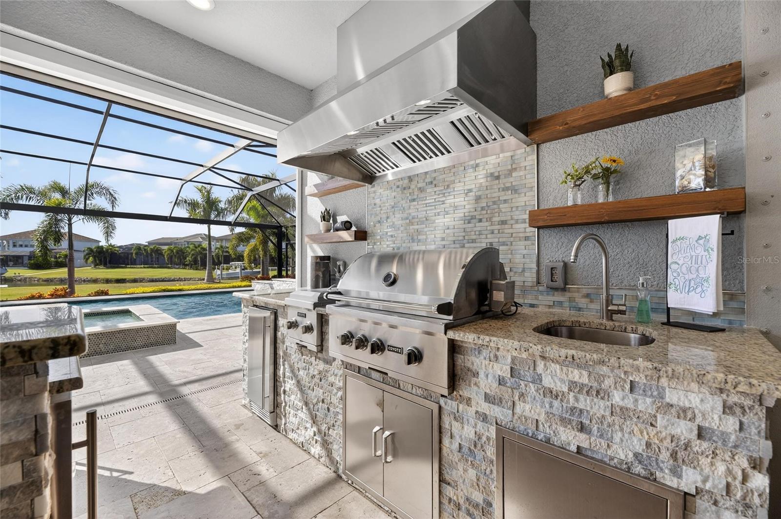 Listing photo id 81 for 851 Manns Harbor Drive