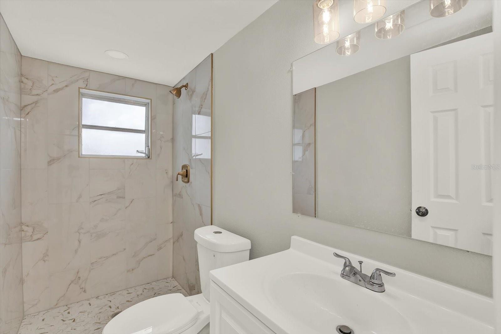 Image 20 of 33 For 7831 Fox Hollow Drive