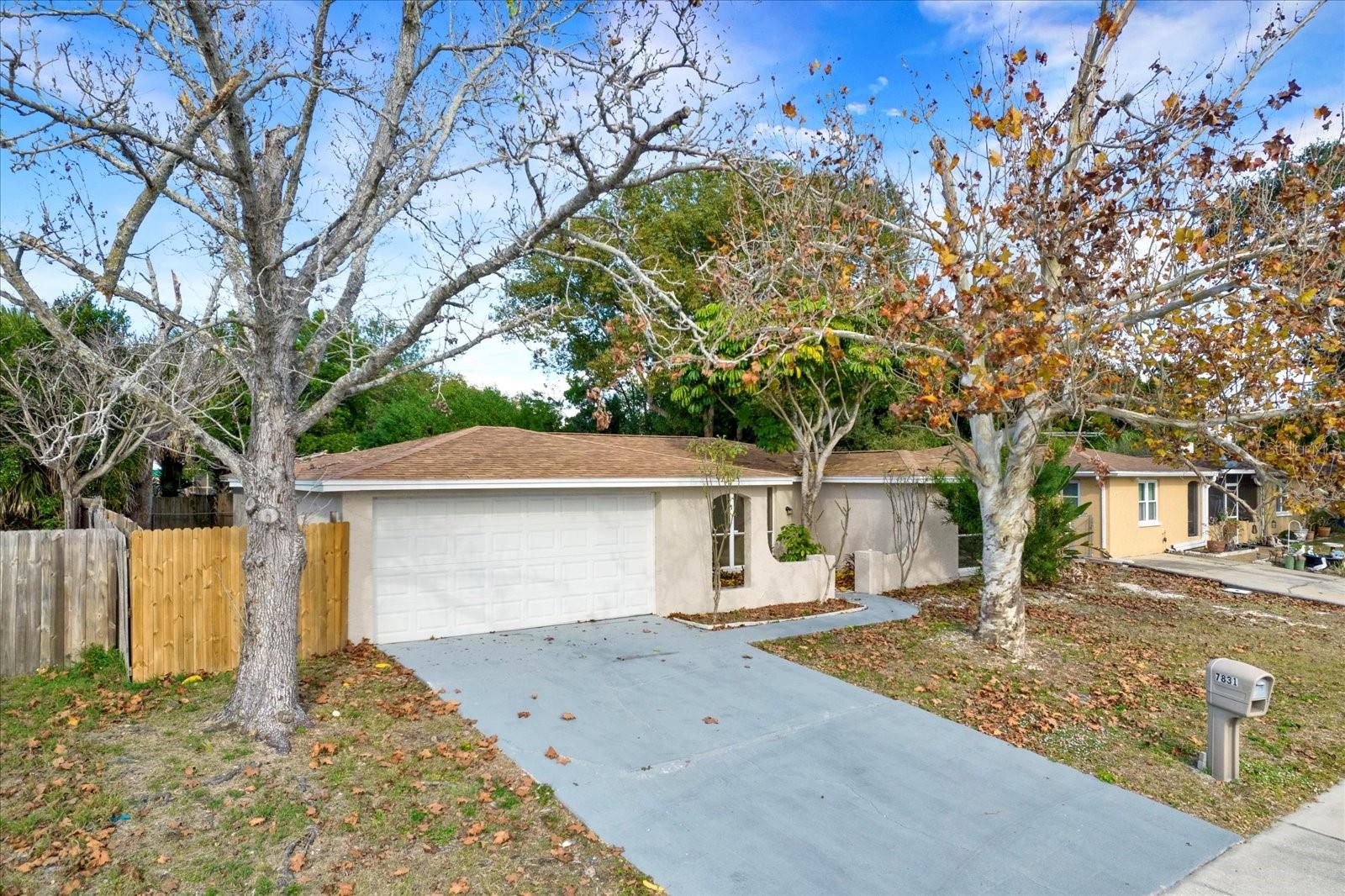 Image 30 of 33 For 7831 Fox Hollow Drive