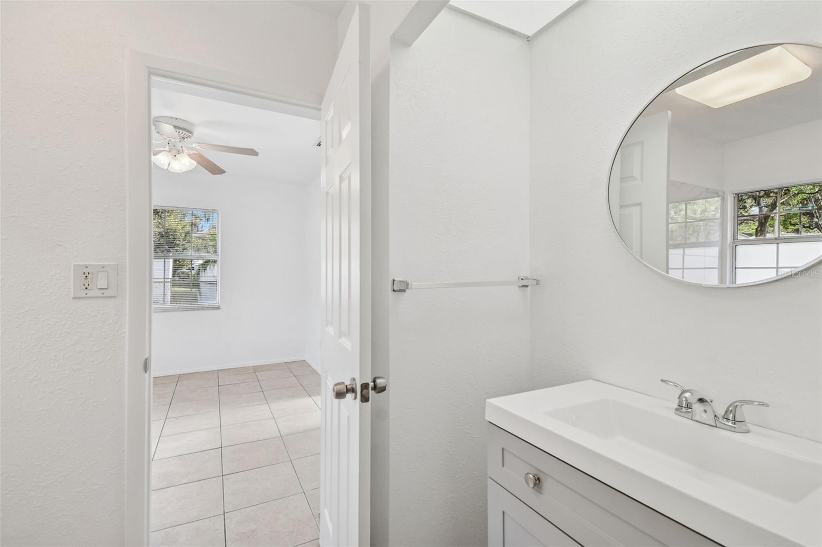 Image 16 of 32 For 4601 River Hills Drive