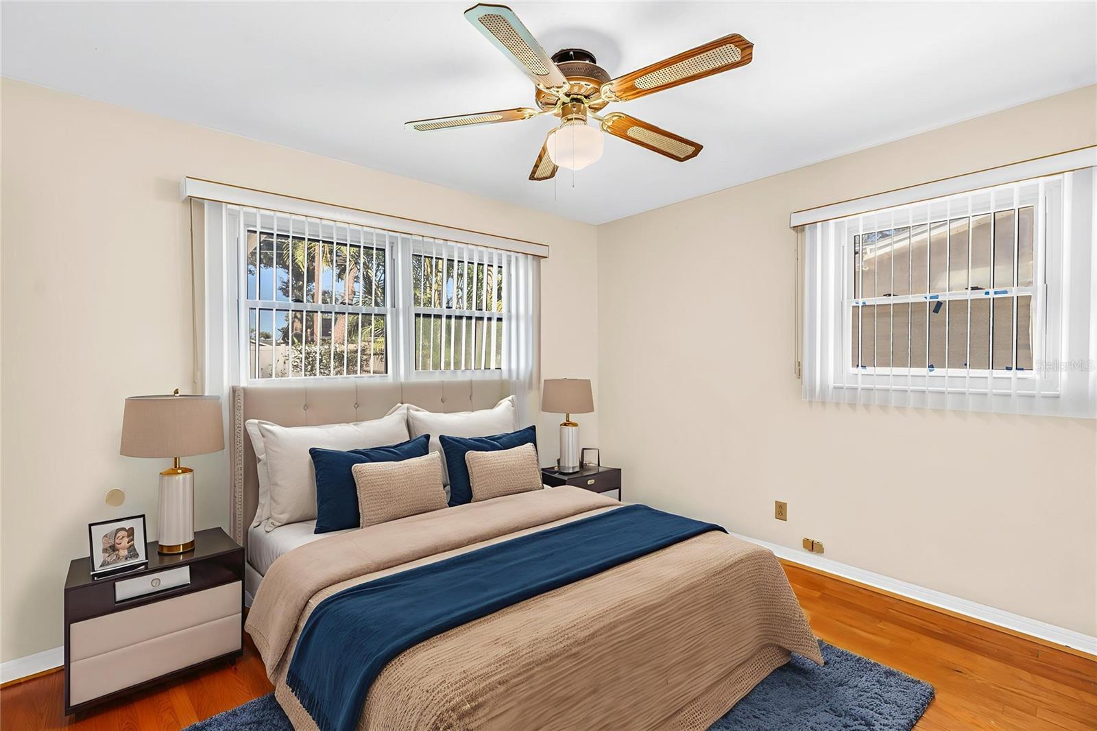 Image 11 of 24 For 11343 87th Avenue