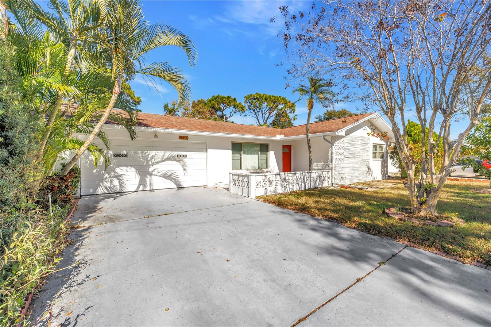 Image 20 of 24 For 11343 87th Avenue