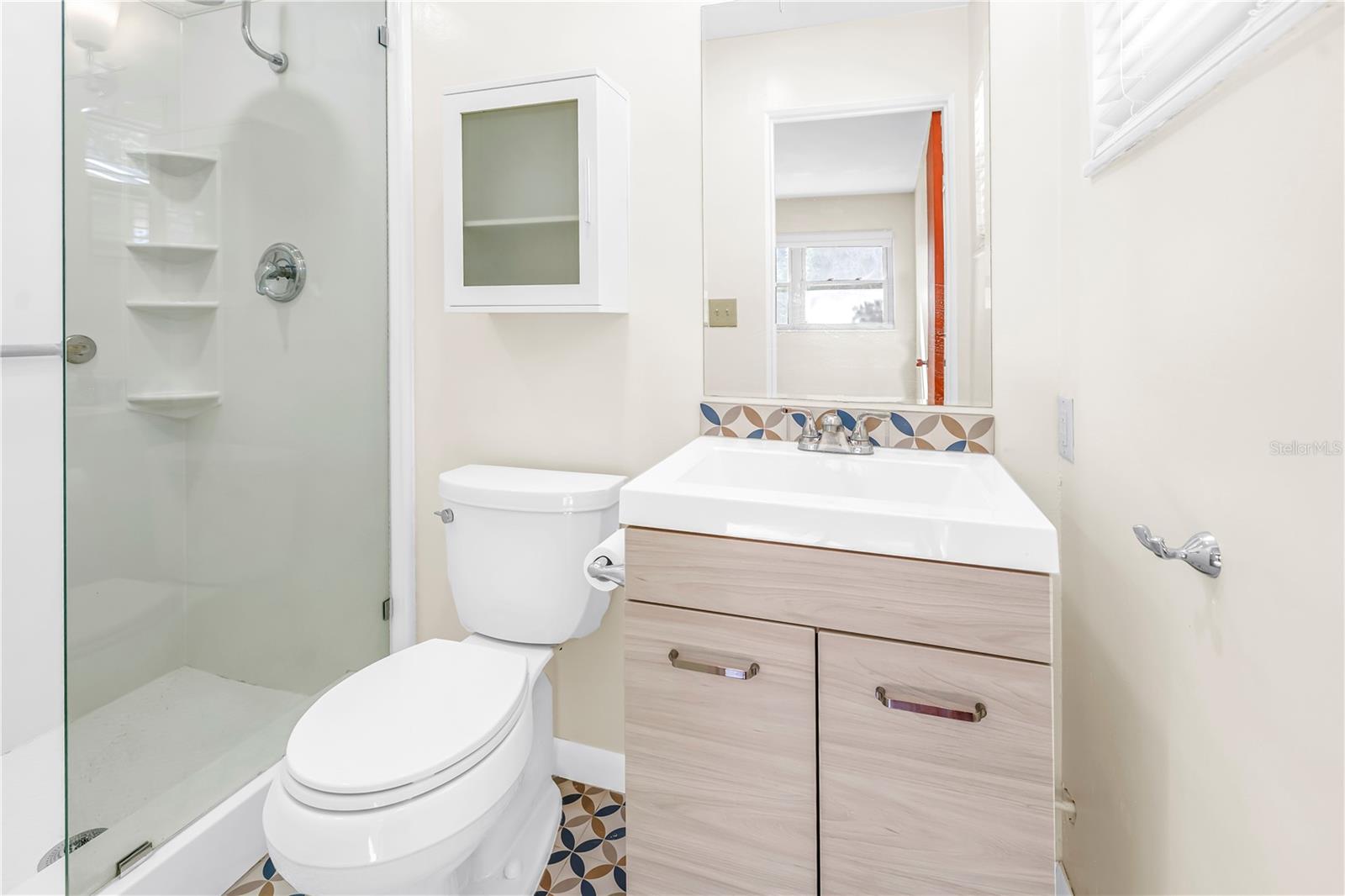 Image 6 of 24 For 11343 87th Avenue