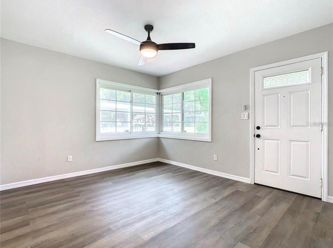 Image 11 of 33 For 1040 Dorothy Street