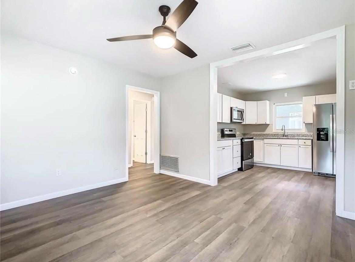 Image 13 of 33 For 1040 Dorothy Street