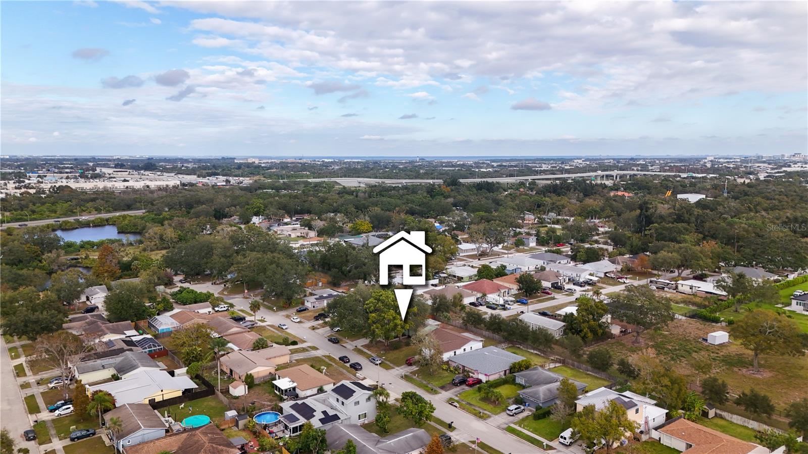 Image 31 of 34 For 11249 Longhill Drive N