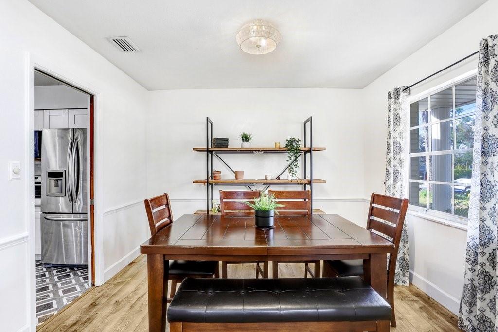 Listing photo id 13 for 117 Crestview Drive