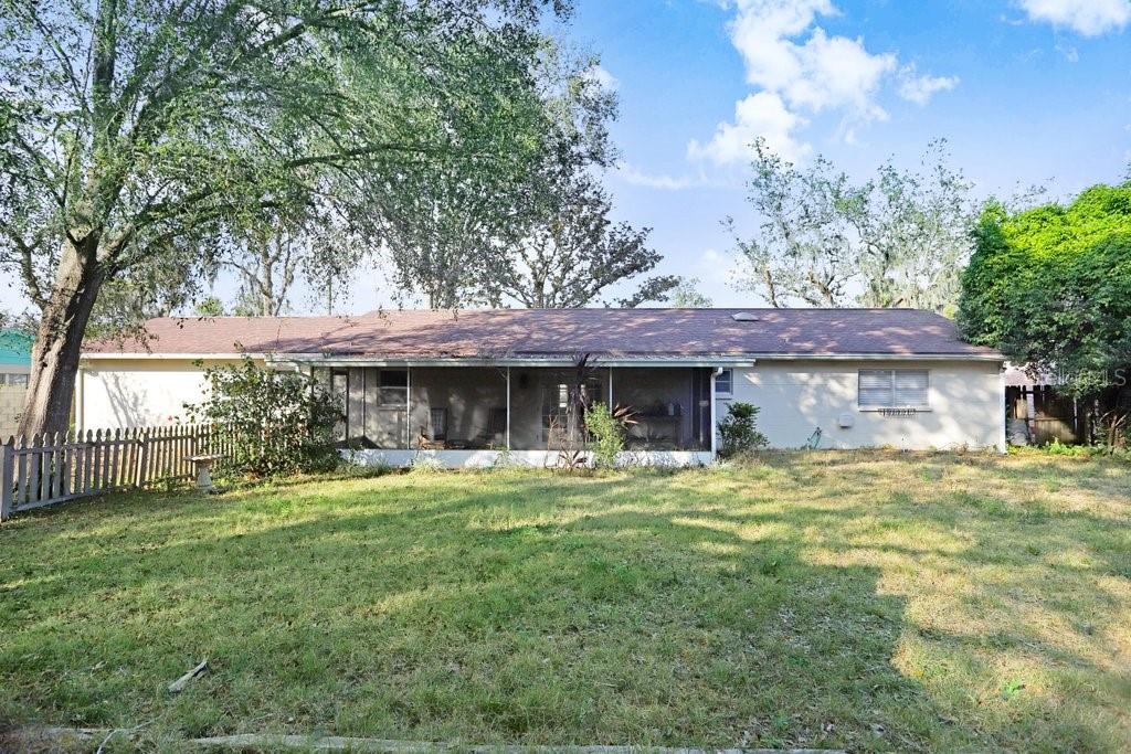 Listing photo id 23 for 117 Crestview Drive