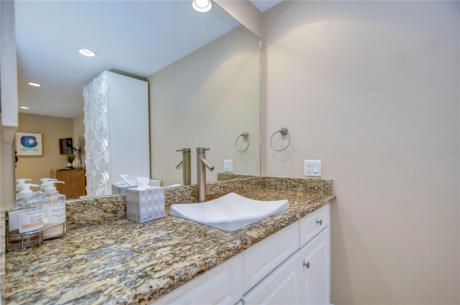 Image 25 of 37 For 29300 Bay Hollow Drive 3258-3256