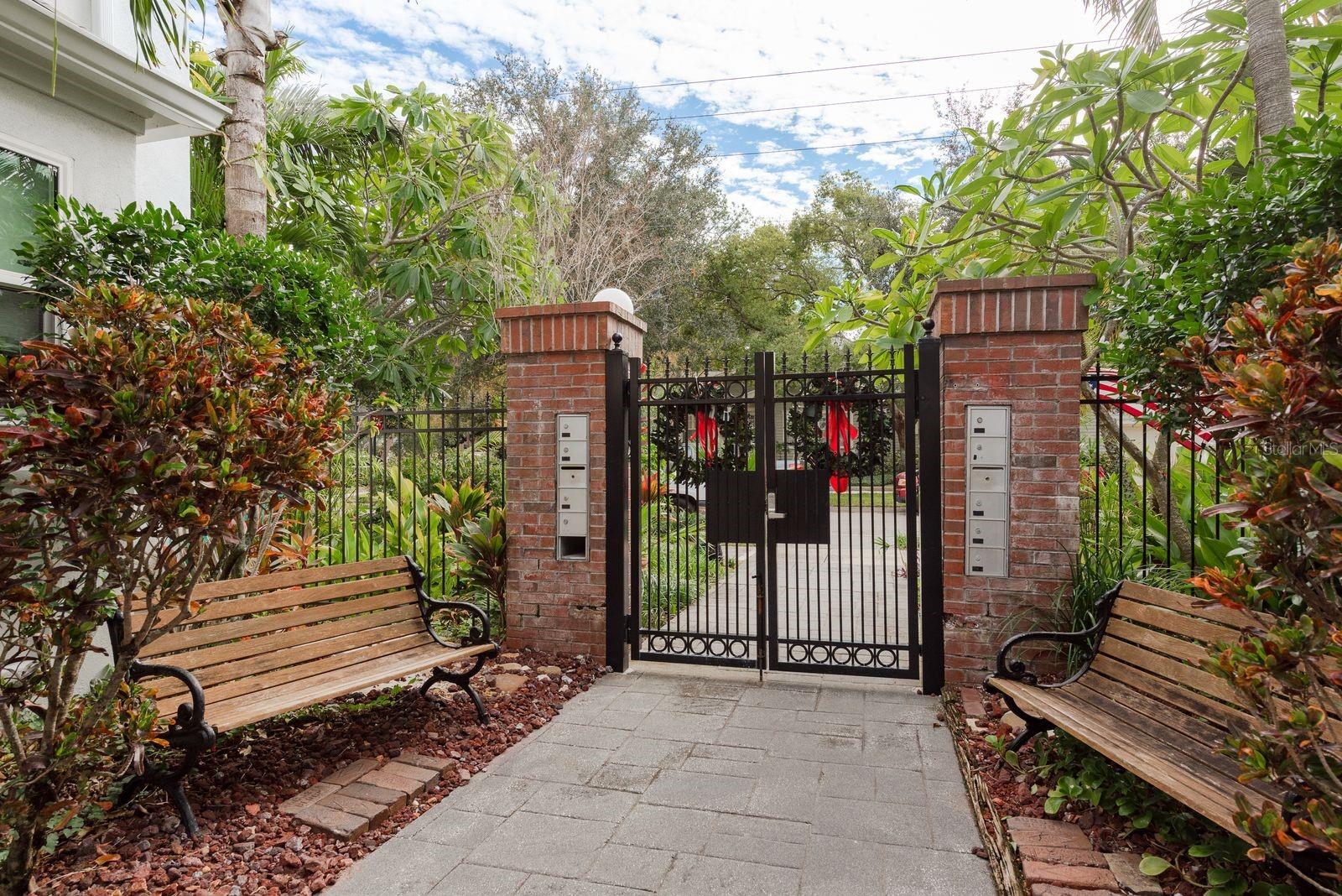 Image 32 of 40 For 1201 Horatio Street G9